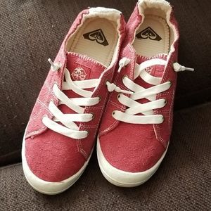 Ladies slip on sneakers